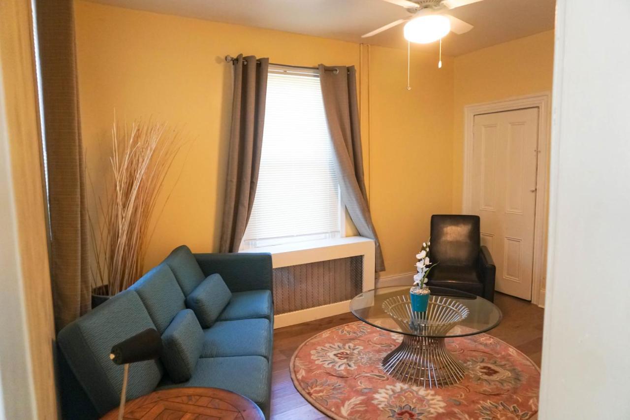 Lincoln Manor - Newly Renovated, 1mile From Phl Airport And Sports Stadiums Apartment *