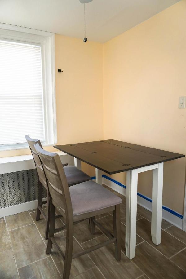 Apartment Lincoln Manor - Newly Renovated, 1mile From Phl Airport And Sports Stadiums *